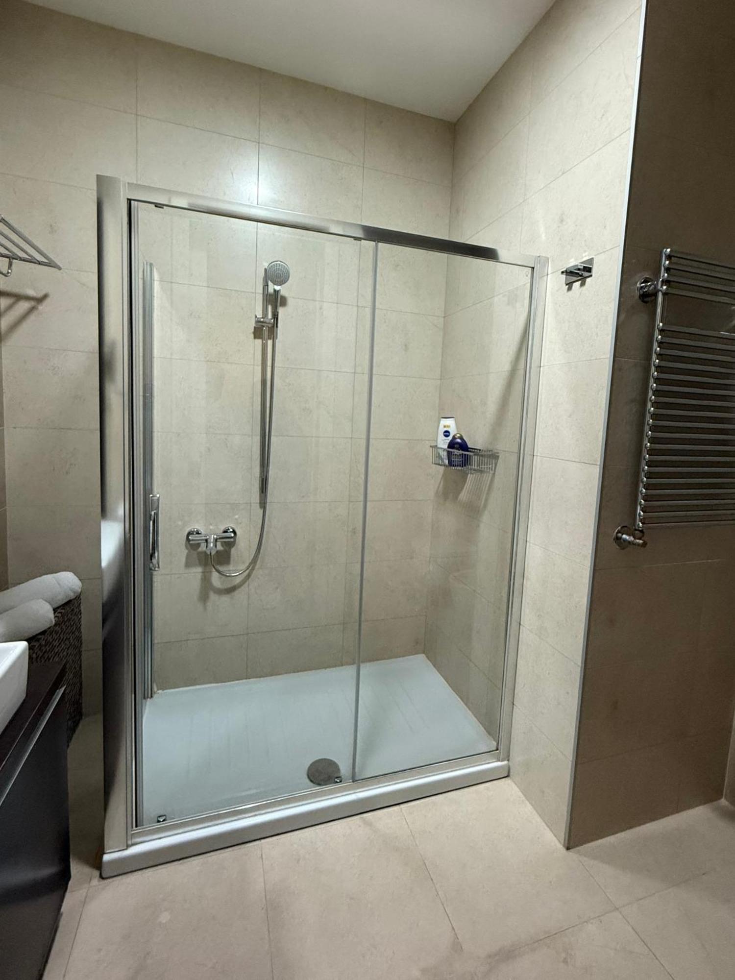 Cemelda 314 Tq Plaza Apartman *